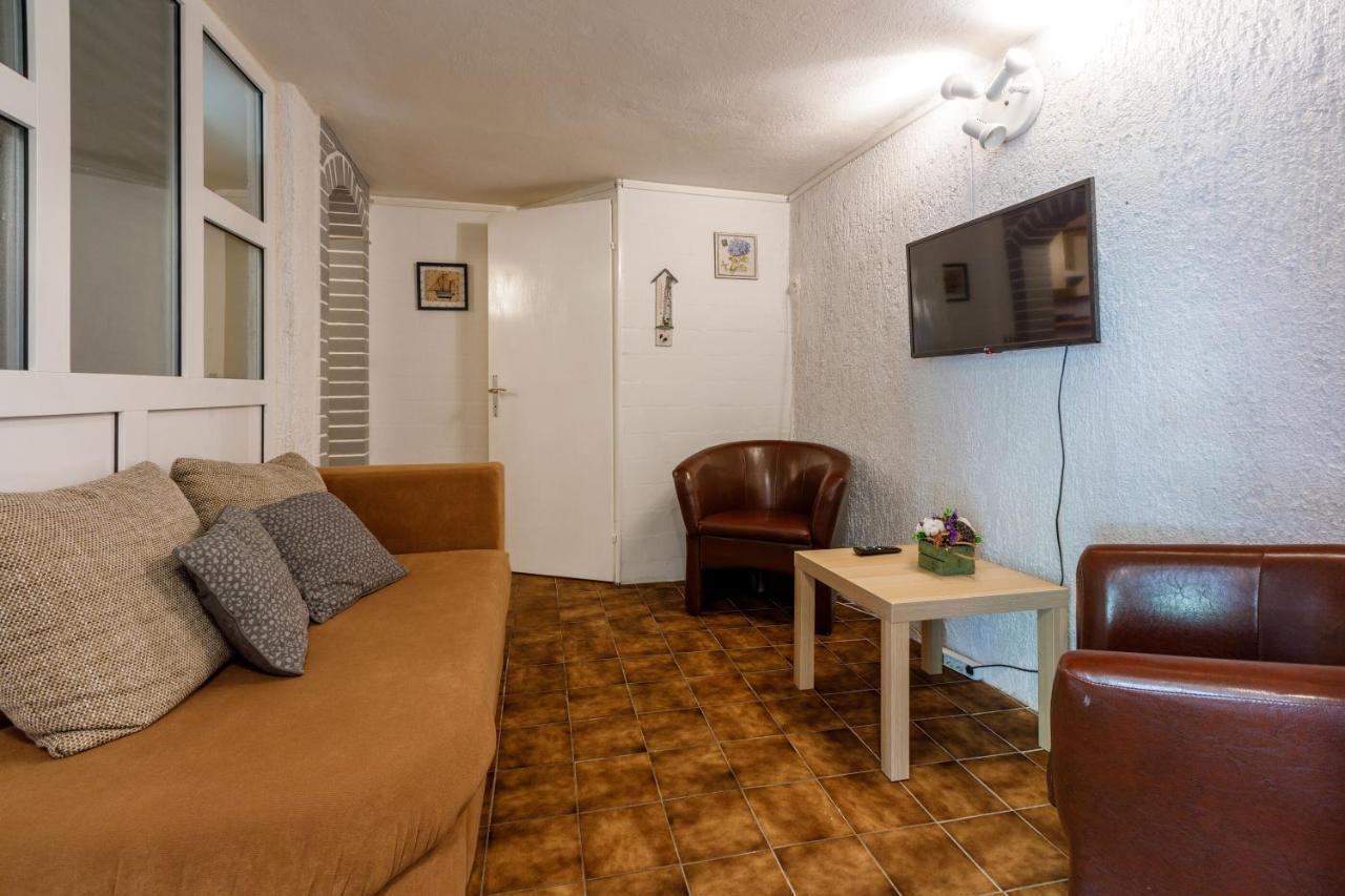 Apartment Alex